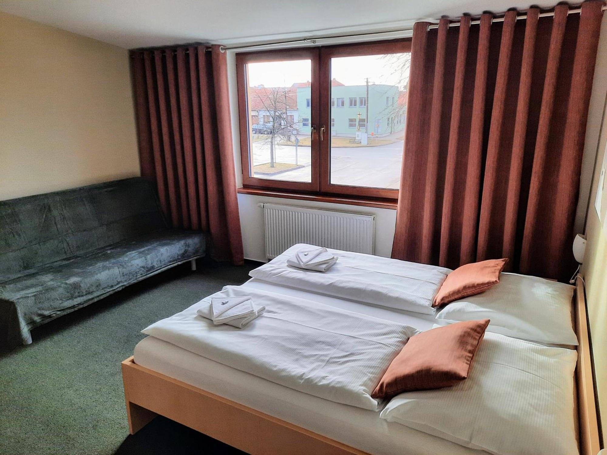 Penzion Maderic Moravský Žižkov Eksteriør billede